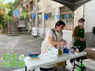 講師正在示範彩蛋繪製