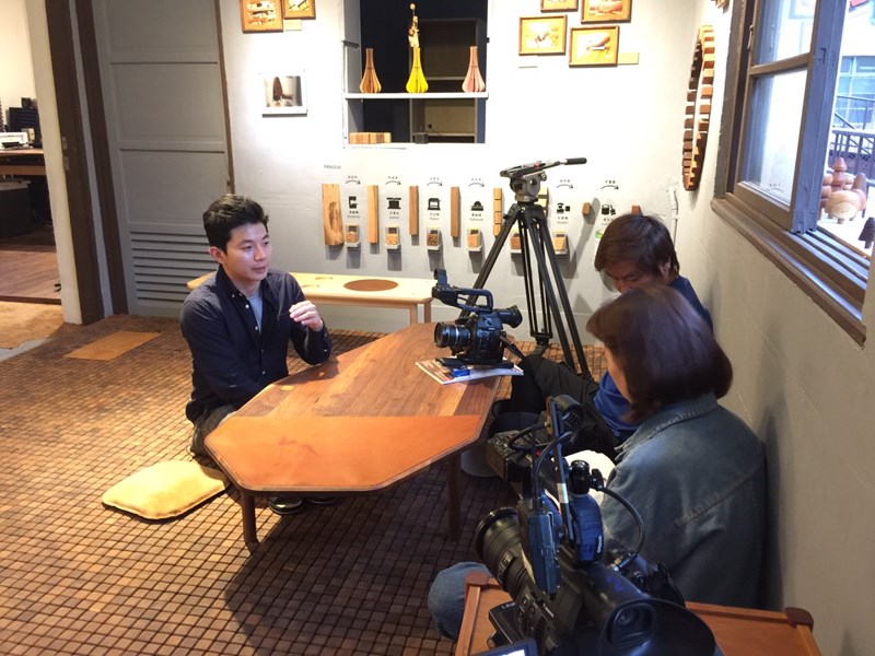 106.4.22香港viuTV採訪-1