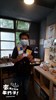 遊客至迪諾魚工坊店內兌換獎品