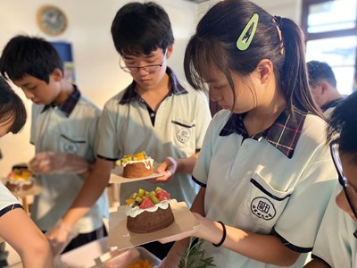 同學認真上體驗課程-1