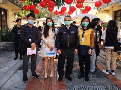 副市長令狐榮達與勞工局大合照.jpg